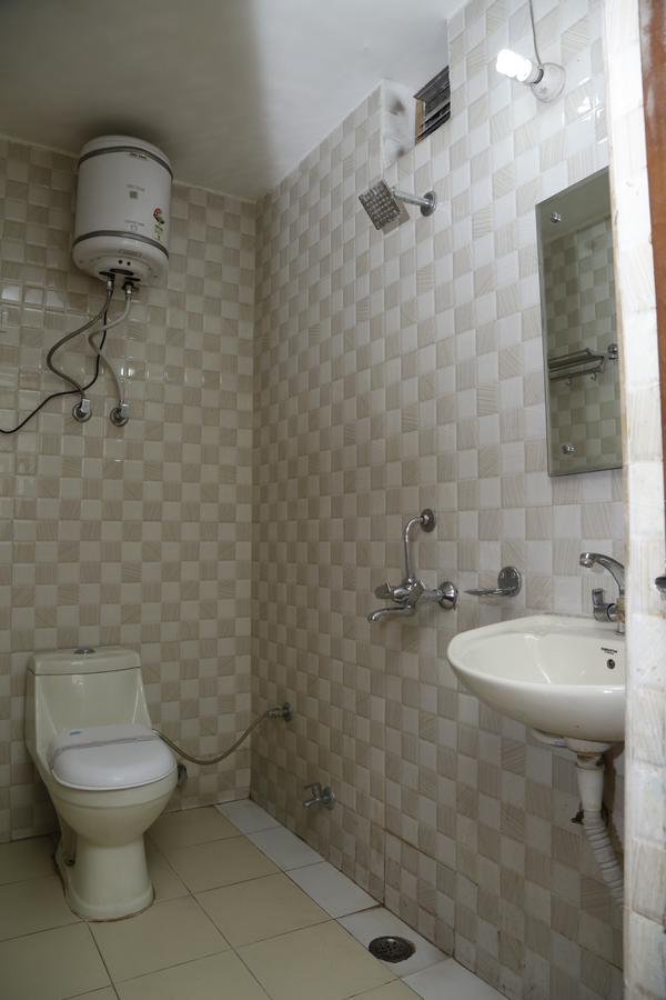 Vishal Hotel By Comfort Rooms Nowe Delhi Zewnętrze zdjęcie