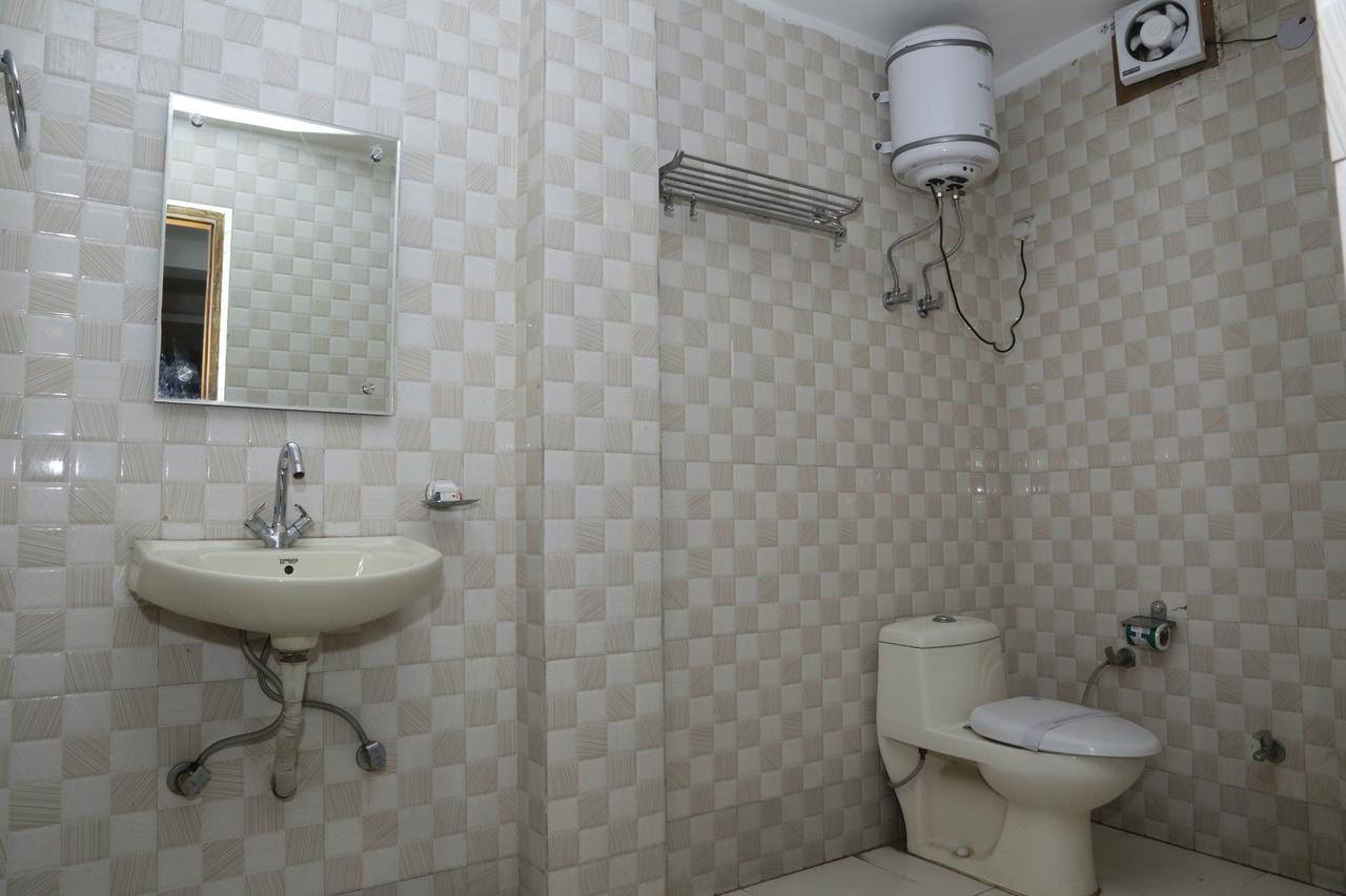Vishal Hotel By Comfort Rooms Nowe Delhi Zewnętrze zdjęcie