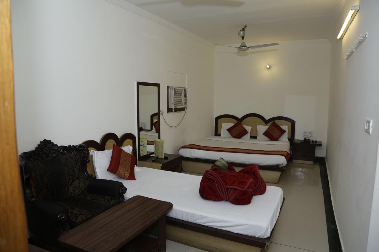Vishal Hotel By Comfort Rooms Nowe Delhi Zewnętrze zdjęcie