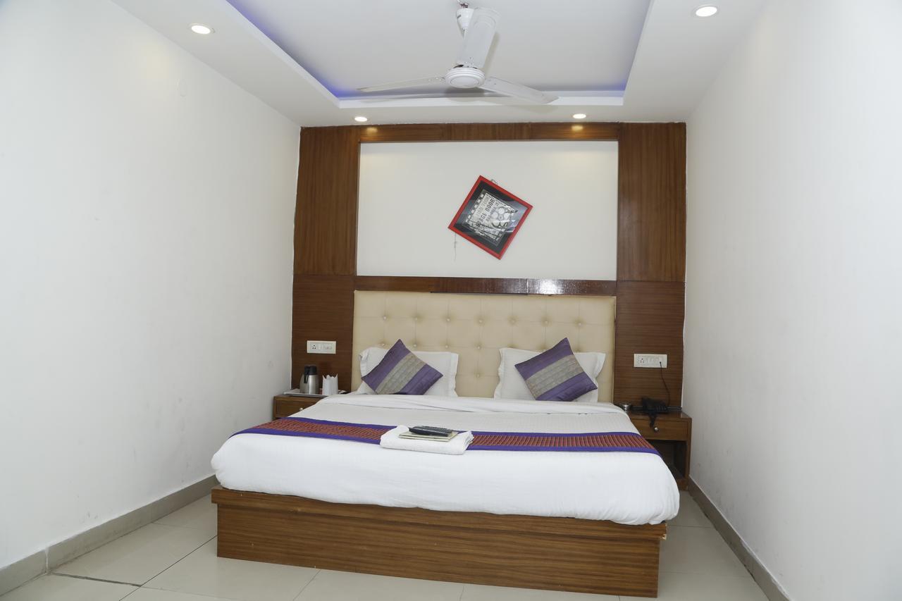 Vishal Hotel By Comfort Rooms Nowe Delhi Zewnętrze zdjęcie