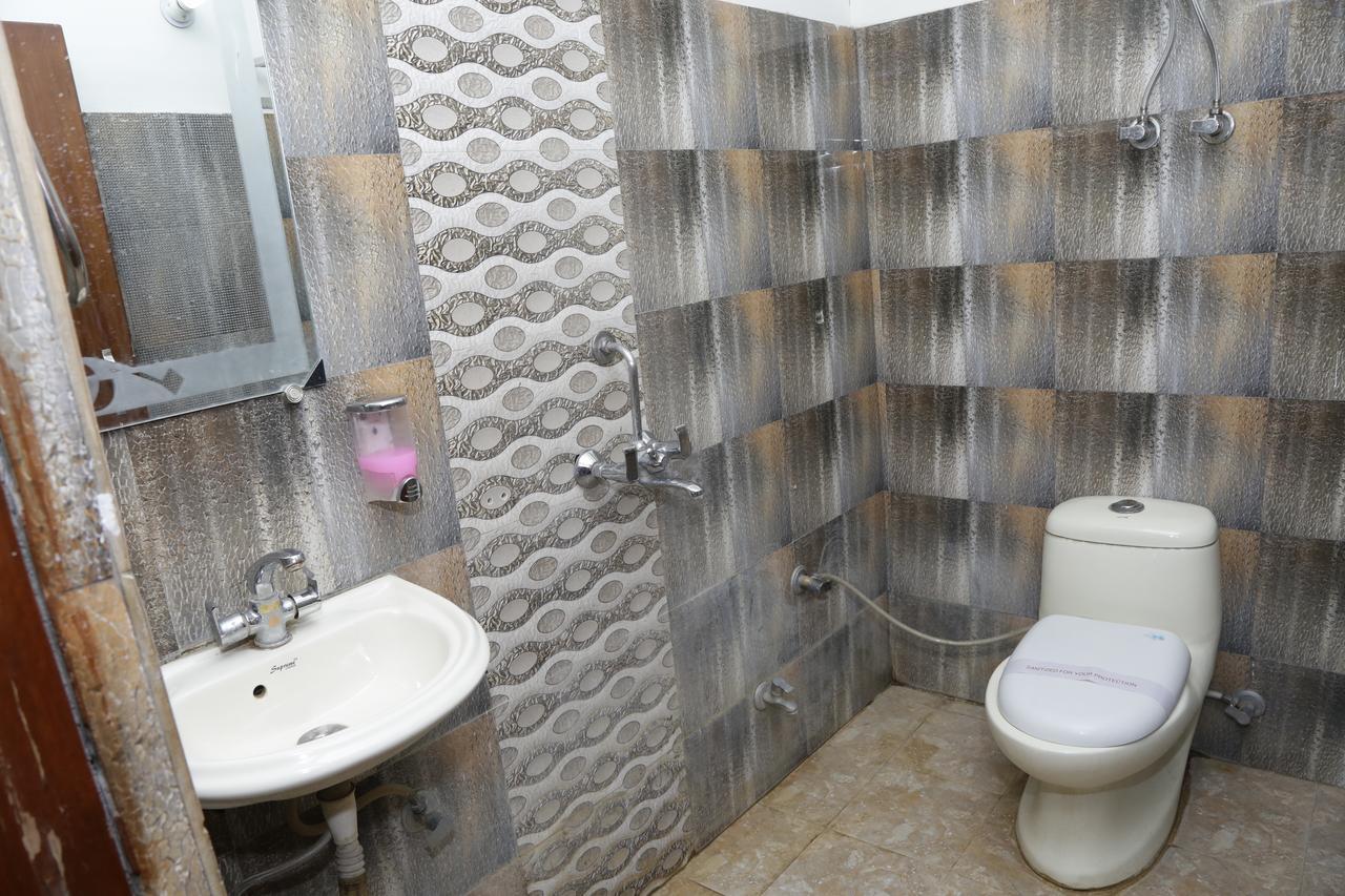 Vishal Hotel By Comfort Rooms Nowe Delhi Zewnętrze zdjęcie